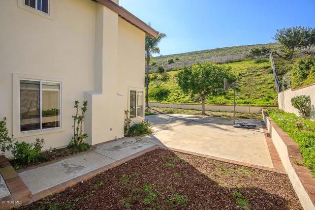 Large Side Yard - Herb Garden