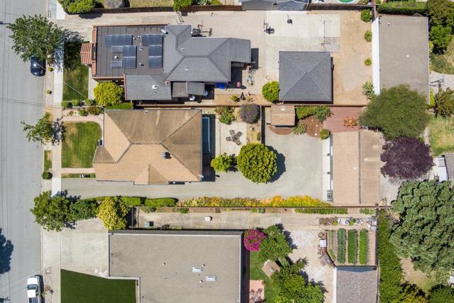 28 Clarendon Road, Burlingame CA: https://media.crmls.org/mediaz/99ef9fcf-0386-420c-9242-2d80798ba589.jpg