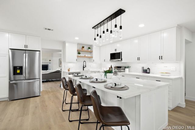 13764 Jamul DR, Jamul CA: https://media.crmls.org/mediaz/99efd901-b915-4bb3-86e1-0f11105eece5.jpg