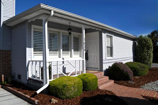 1639 Cypress Avenue, San Mateo CA: https://media.crmls.org/mediaz/99f01bec-8ee3-4e47-bc2d-edc64eeba70f.jpg