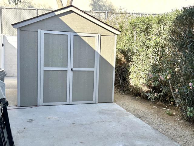 493 Prairie, Cathedral City CA: https://media.crmls.org/mediaz/99f0b971-8717-46c4-9f8b-3309b064748b.jpg