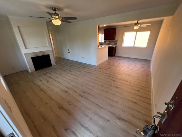 1927 Diamond St, San Diego CA: https://media.crmls.org/mediaz/99f25557-a2bd-4def-ad47-c968df134fa8.jpg