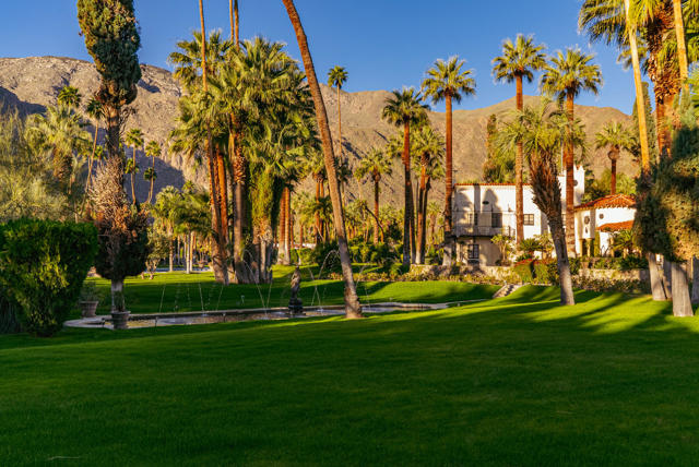 457 W Hermosa Place, Palm Springs, CA 92262