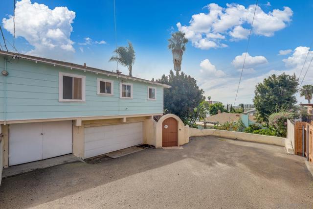 4375 77 Arizona St, San Diego CA: https://media.crmls.org/mediaz/99f2917e-c2be-4fb0-922d-8d552f72ff4f.jpg