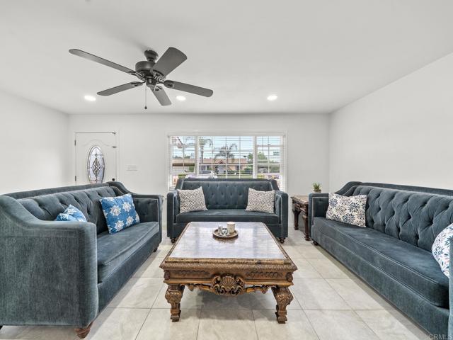 Detail Gallery Image 5 of 49 For 1562 Richandave Ave, El Cajon,  CA 92019 - 4 Beds | 2/1 Baths
