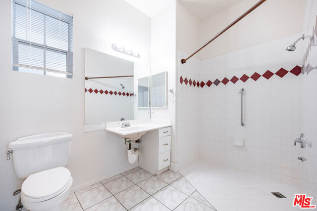 6922 Knowlton Place, 103 photo 13