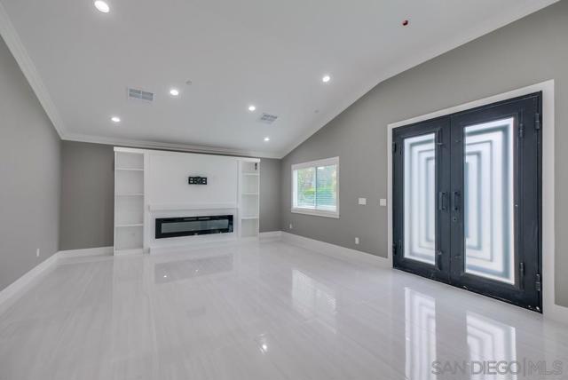 2476 Coolidge Ave, Los Angeles CA: https://media.crmls.org/mediaz/99f43b6f-bd75-449e-8a17-ba5797c53c6e.jpg
