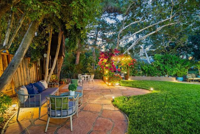 10500 Creston Drive, Los Altos CA: https://media.crmls.org/mediaz/99f47782-c8bb-498f-a257-b227c38709ff.jpg