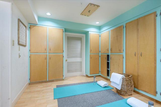 1720 Hillman Avenue, Belmont CA: https://media.crmls.org/mediaz/99f484a8-b669-4065-80f2-5d5c14cd3b60.jpg