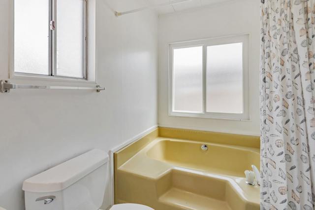 2815 Moss Hollow Drive, San Jose CA: https://media.crmls.org/mediaz/99f5931c-3ca1-4241-b5b9-6c69f6aaee37.jpg