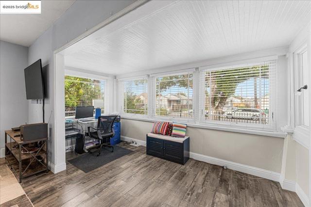 2016 104th AVE, Oakland CA: https://media.crmls.org/mediaz/99f62708-9009-4715-9004-1cc70409ddc2.jpg