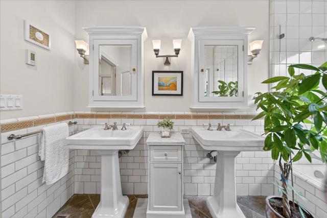 16839 Frank Avenue, Los Gatos CA: https://media.crmls.org/mediaz/99f67e59-0600-4ebe-9485-77e86eb430c5.jpg