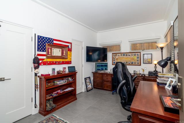 Detail Gallery Image 34 of 41 For 621 San Elijo St, San Diego,  CA 92106 - 4 Beds | 5/2 Baths