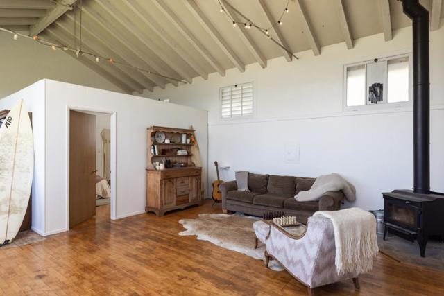 37305 Highway 1, Carmel CA: https://media.crmls.org/mediaz/99f776a9-23cc-427f-98f5-4b31caa18006.jpg