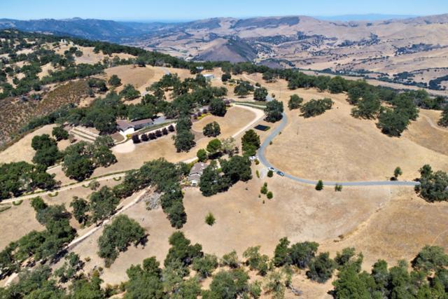 52 Asoleado Drive, Carmel Valley CA: https://media.crmls.org/mediaz/99f935d6-209d-48b6-9227-794703e8d2c3.jpg