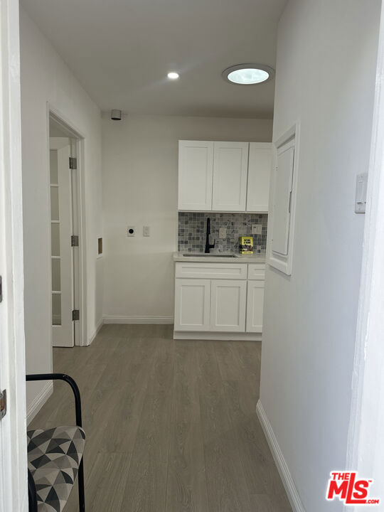2055 Torrance Boulevard, Torrance CA: https://media.crmls.org/mediaz/99fa7eee-3318-4d8f-94e7-224dd416ff23.jpg