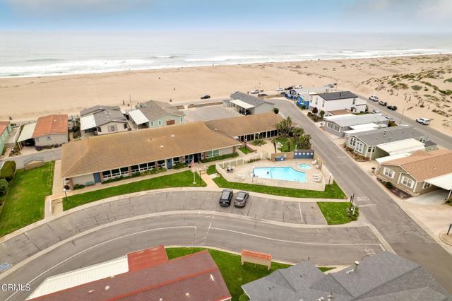 5540 W 5th Street, Oxnard CA: https://media.crmls.org/mediaz/99fc13eb-8cd1-46f7-b8b4-671b0239fa7a.jpg