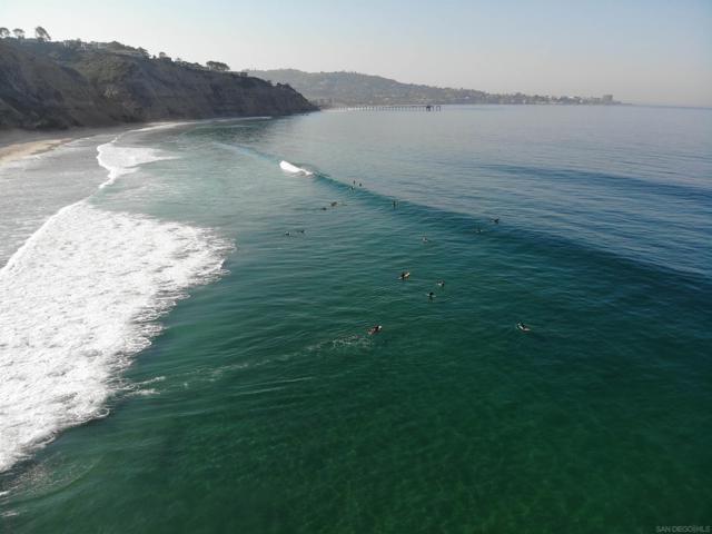 2665 Idle Hour Lane, La Jolla CA: https://media.crmls.org/mediaz/99fc730c-e07f-49a0-b40f-953a35ca831a.jpg