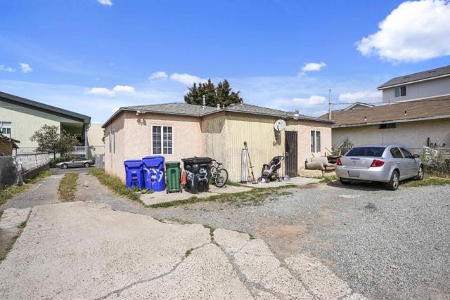 235 37 S Willie James Jones Avenue, San Diego CA: https://media.crmls.org/mediaz/99fc898a-a808-400a-9d16-2cf43cbd4b98.jpg