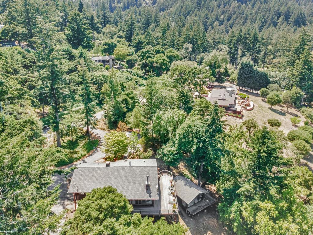 https://media.crmls.org/mediaz/99fcc4cd-b8e9-40bb-ae24-a72437293f99.jpg?preset=X-Large