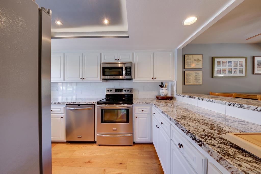 6854 Maple Leaf Dr - photo 14