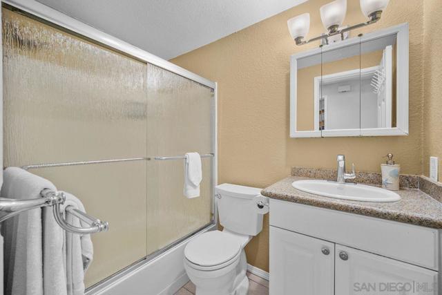 2808 Bayside Walk, San Diego CA: https://media.crmls.org/mediaz/99fe212e-c64b-4acc-aa99-4abab29c1adf.jpg