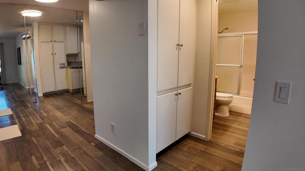 6330 Genesee Ave - photo 19