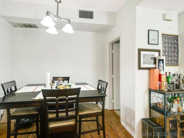 7725 El Cajon Blvd, La Mesa CA: https://media.crmls.org/mediaz/99fe8191-6139-401f-b263-95a9e07e4fe2.jpg