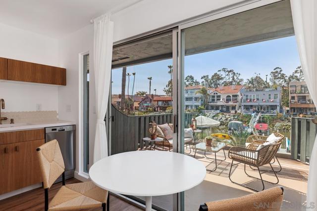 Image 39 of 52 For 4627 Park Dr