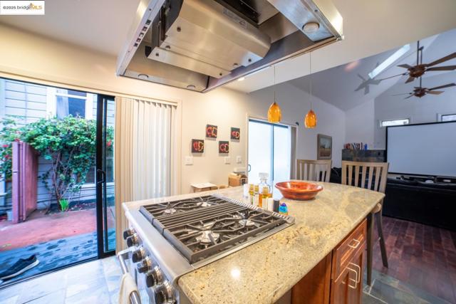 Image 4 of 50 For 1217 32nd St
