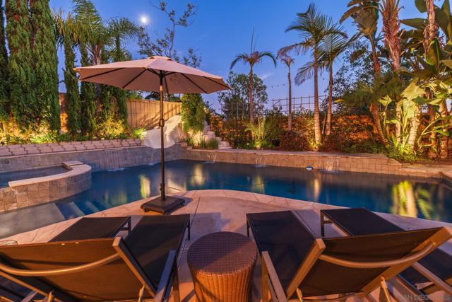 5255 Greenwillow Ln, San Diego CA: https://media.crmls.org/mediaz/99ffa1c8-6138-4d1d-bd27-4de6396822bf.jpg