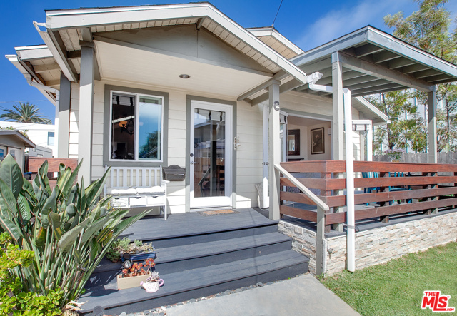 336 Rennie Avenue Venice, California These four garden homes, six blocks to the beach, are sited individually between winding pathways and a zen -like gardenscape. All four homes generate great rents. All offer individual patios, hardwood floors, private laundry and great light and ocean breezes. Anchoring this compound, a 2 bd / 2ba + den owners cottage features its own front and back porches, contemporary kitchen , skylights and French doors. At the property front, two separate cottages enjoy private laundry and an exceptional blend of contemporary & antique elements. Practical enhancements for properties include tankless water heaters, a/c (with exception of rear upstairs unit) ample storage space and parking All of this located just a few blocks to Whole Foods & Rose Ave shopping / dining. .. Property is sold "as is" , Buyer to conduct Buyer's own investigation and determination regarding status/permits. Also, Buyer to co-operate with Seller 1031 tax deferred exchange. Please do not disturb the tenants.