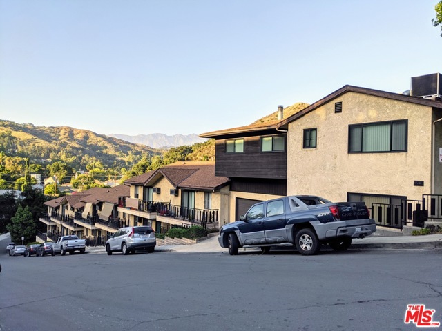 Photo of 2022 Eleanore Drive, Glendale, CA 91206