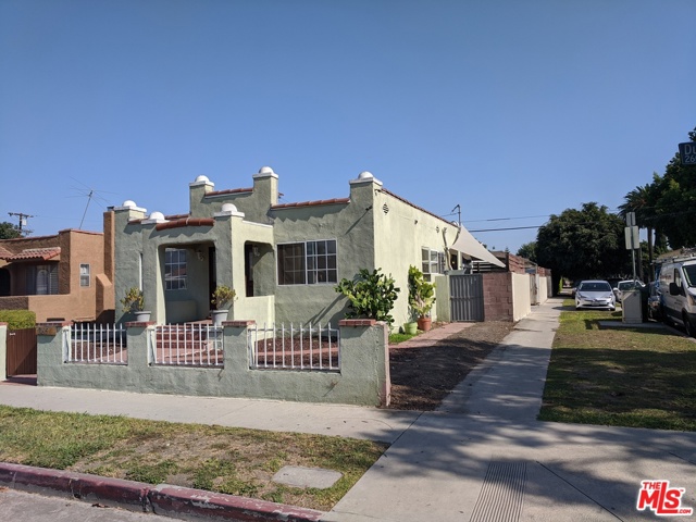 2654 S Dunsmuir Ave, Los Angeles, CA 90016