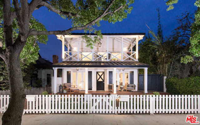 624 Santa Clara Avenue Venice, California Stunning California Craftsman in Venice blends traditional and contemporary architecture with classic southern design. This home features spacious balconies, outdoor patios, European white oak flooring, and monochromatic Caesar stone countertops in a sprawling open kitchen with impressive cabinetry throughout. Discover three fireplaces and Marvin pocket sliding doors to embrace the indoor-outdoor theme of SoCal living. Upstairs you will find a serene master bedroom that leads to a private, covered idyllic patio. A truly unique gem in the heart of Venice you must see.