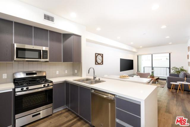 1319 Martel #102, Los Angeles, CA 90046