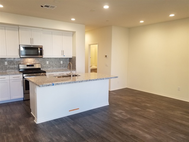 Image 6 of 12 For 503 Turnstone Lane