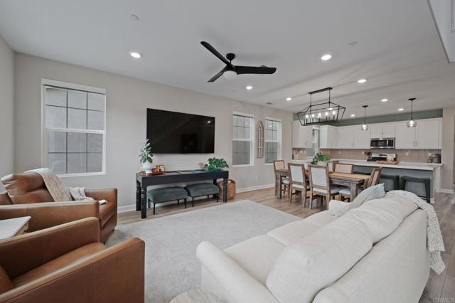 Detail Gallery Image 5 of 55 For 21541 Trail Blazer Ln, Escondido,  CA 92029 - 3 Beds | 3/1 Baths