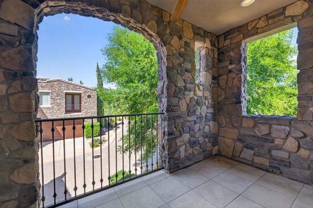 2073 Via Alba, Palm Desert, CA 92260