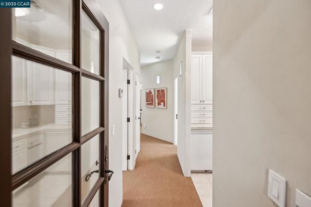 3711 Northgate Woods Court, Walnut Creek CA: https://media.crmls.org/mediaz/9a023206-2c5c-4733-95eb-85ce518e6502.jpg
