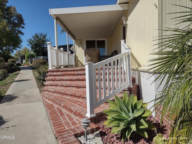 210 Caleta Drive, Camarillo CA: https://media.crmls.org/mediaz/9a02b310-2e5c-4c6d-aa9b-2488405fba50.jpg