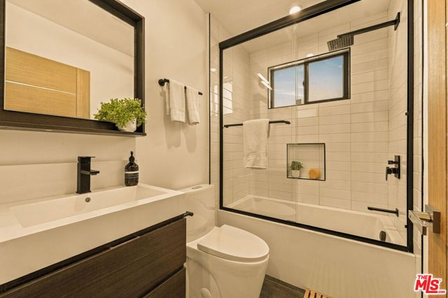 17723 Miranda Street photo 13