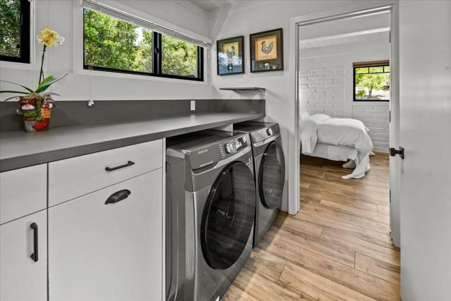 228 Vista Verde, Carmel Valley CA: https://media.crmls.org/mediaz/9a050747-4a9e-4ac8-ad45-69c92f35b0ce.jpg