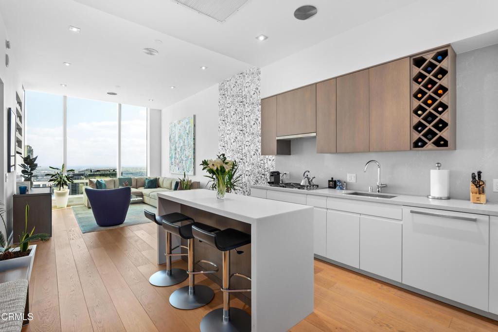 877 Francisco Street #4207