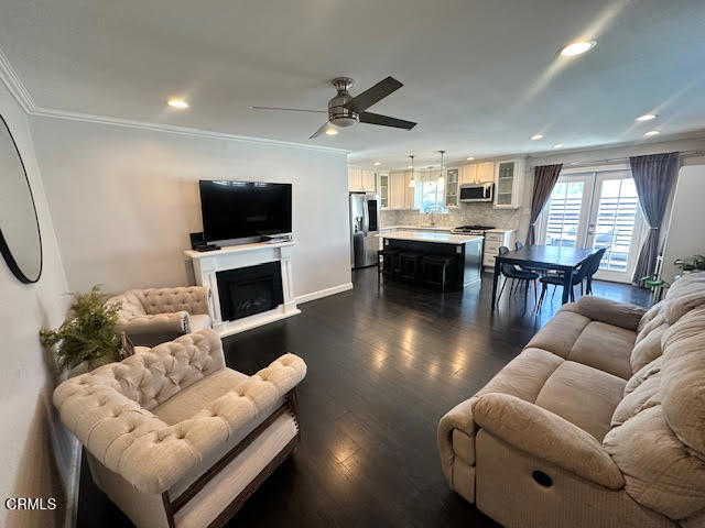 Detail Gallery Image 3 of 16 For 915 Maplewood Way, Port Hueneme,  CA 93041 - 3 Beds | 2 Baths
