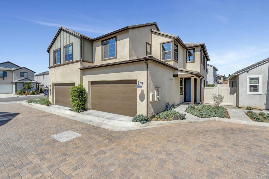 1113 Barry Place