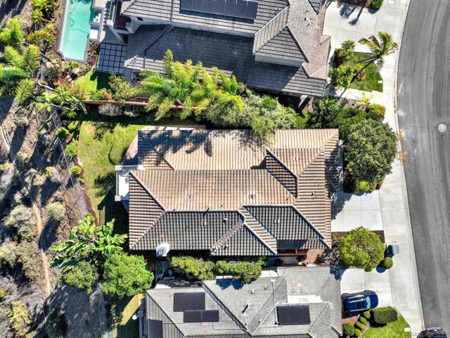 10553 Sand Crab Place, San Diego CA: https://media.crmls.org/mediaz/9a071224-00d7-479f-8c18-d1ecb867d600.jpg