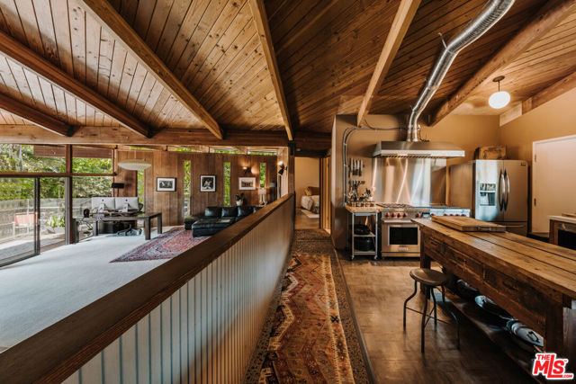 630 Hightree Road, Santa Monica CA: https://media.crmls.org/mediaz/9a07f02f-3ef0-4161-8003-d57724970dad.jpg