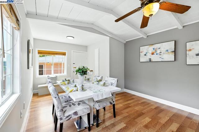 825 Billings Blvd, San Leandro CA: https://media.crmls.org/mediaz/9a090356-7f7c-495d-97ae-79fcec9ed145.jpg