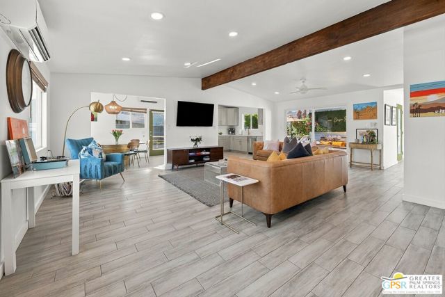 963 S Paseo Caroleta, Palm Springs, CA 92264